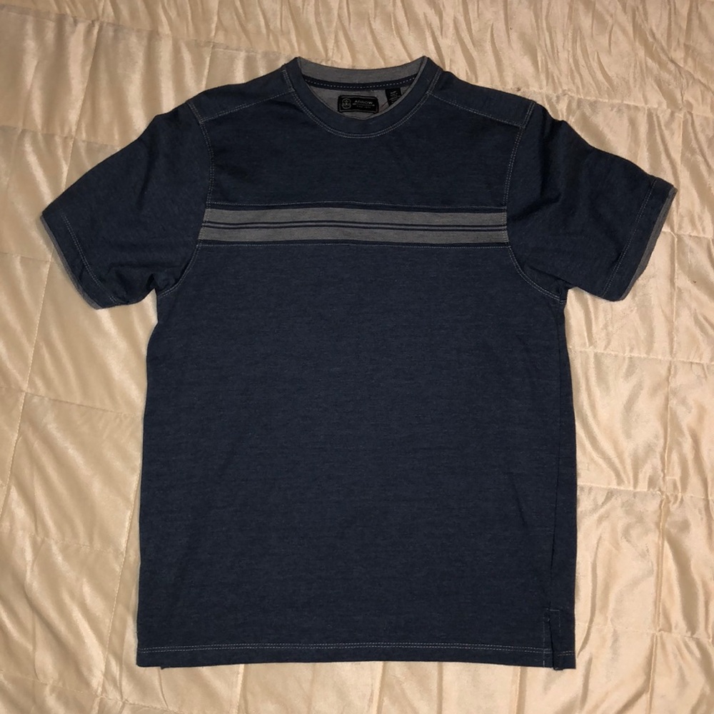 Arrow Blue T-Shirt with Singular Stripe